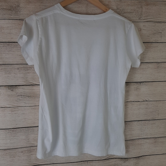 ME to WE Ghandi Tshirt IT STARTS With one - Picture 4 of 5